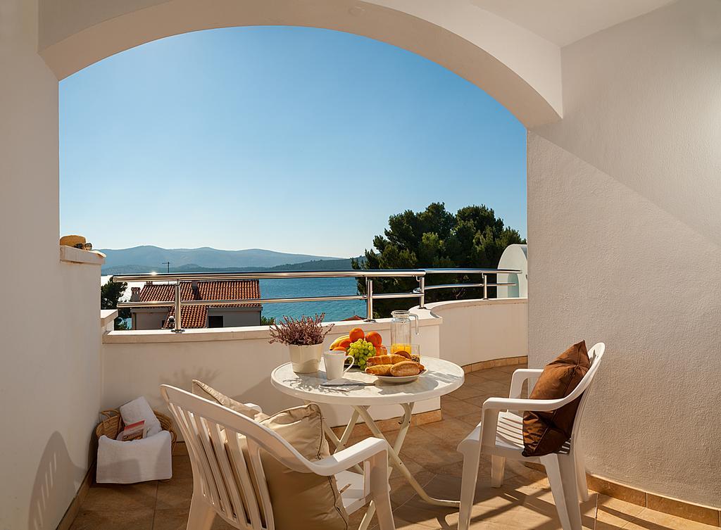 Villa Croatica Apartments Zaboric Exterior photo