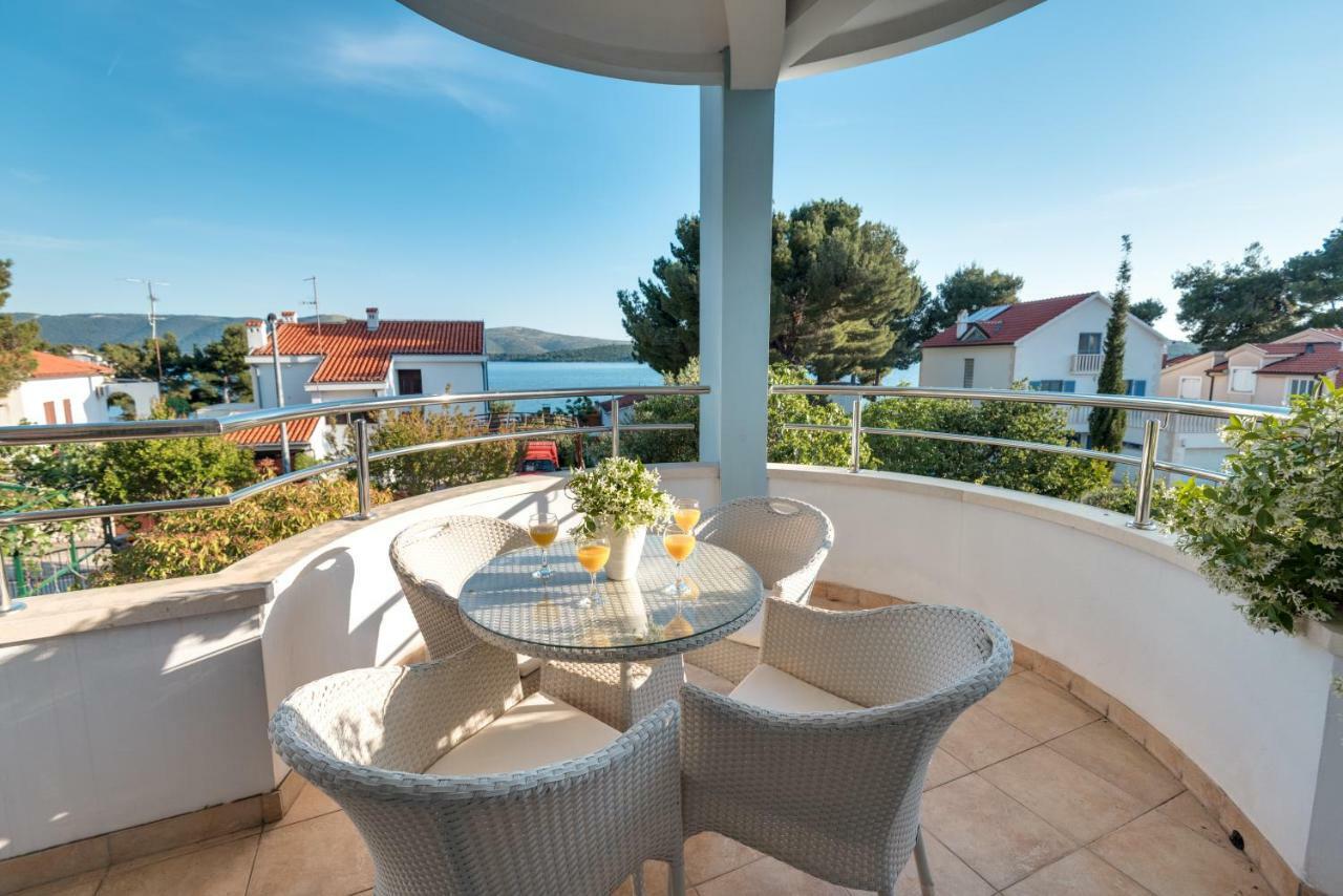 Villa Croatica Apartments Zaboric Exterior photo