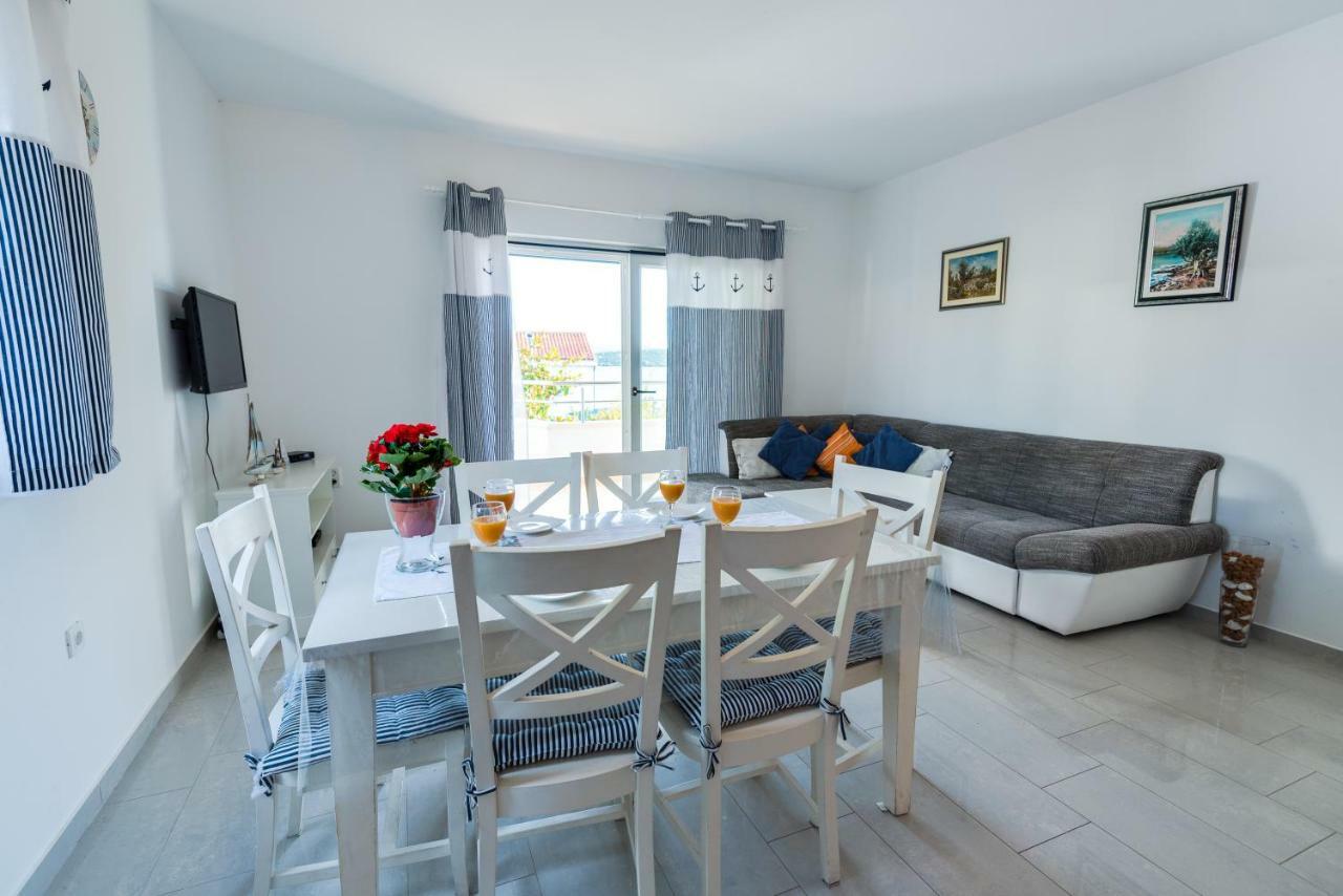 Villa Croatica Apartments Zaboric Exterior photo