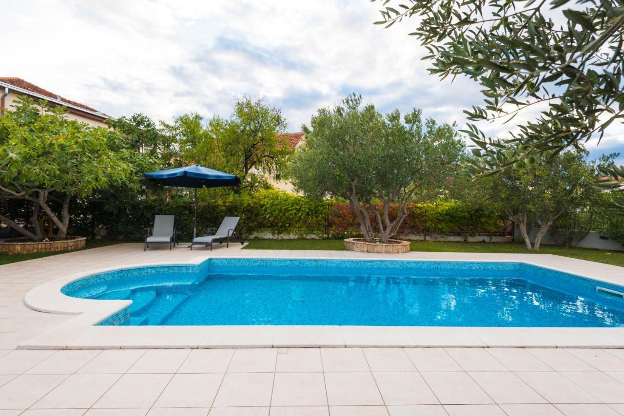 Villa Croatica Apartments Zaboric Exterior photo